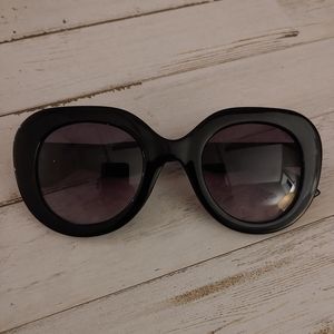 Black movie star sunglasses